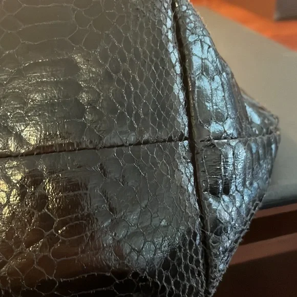 Kate Spade tote - Picture 4 of 7